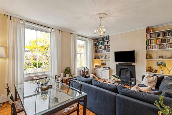 3 Bedroom Flat For Sale In Eastlake Road, Loughborough Junction, SE5