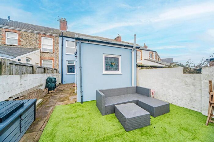 3 Bedroom Terraced House For Sale In Castle Street, Barry, CF62