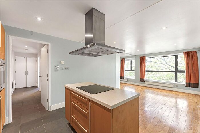 1 Bedroom Flat To Rent In Long Lane, London, SE1