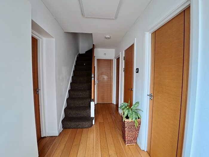 6 Bedroom Semi-Detached House To Rent In Shakespeare Avenue, Hayes, Greater London, UB4