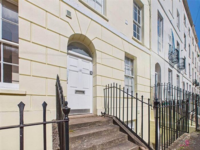 1 Bedroom Flat To Rent In Grosvenor Street, Cheltenham, GL52