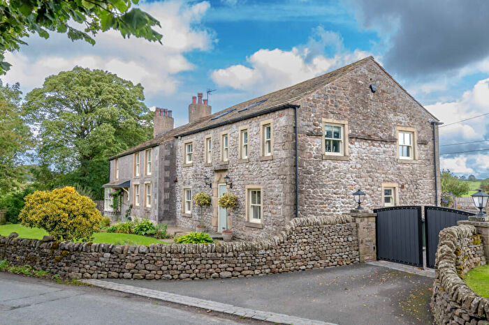 9 Bedroom Detached House For Sale In Wigglesworth, Skipton, North Yorkshire, BD23