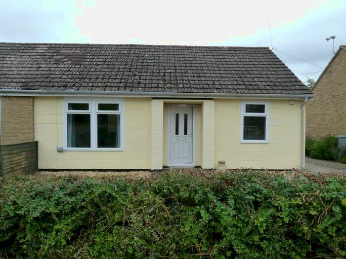 2 Bedroom Bungalow To Rent In Thurlocks, Yeovil, BA22