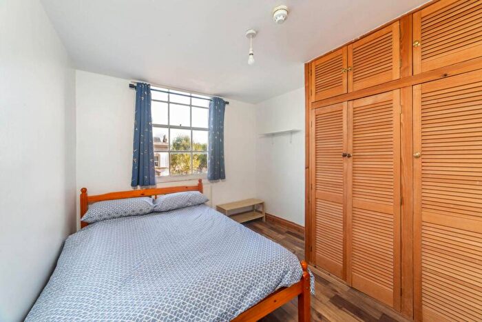 2 Bedroom Flat To Rent In Caledonian Road, Caledonian Road, London, N1