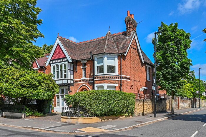 5 Bedroom Property For Sale In Gordon Road, Ealing, London, W5
