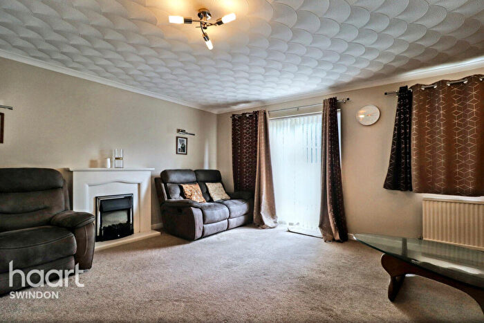 4 Bedroom Detached House To Rent In Eastmere, Swindon, SN3