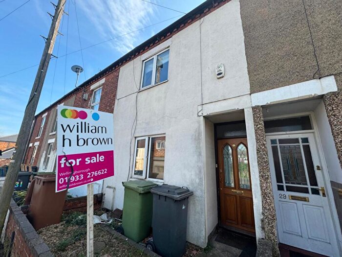 3 Bedroom House To Rent In Regent Street, Wellingborough, NN8