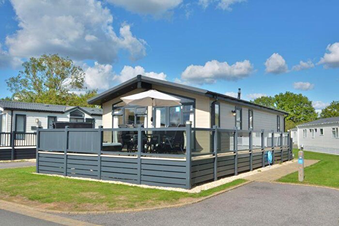 3 Bedroom Lodge For Sale In Water Lily Meadow, Cotswold Hoburne, Cotswold Water Park, GL7