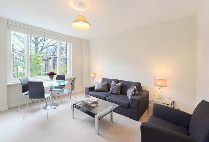 2 Bedroom Flat To Rent In Hill Street, Mayfair, London, W1J