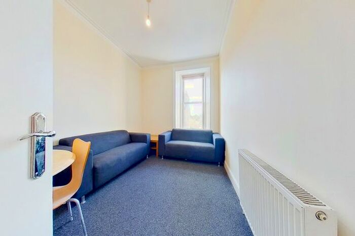 3 Bedroom Flat To Rent In Strathmartine Road, Strathmartine, Dundee DD3