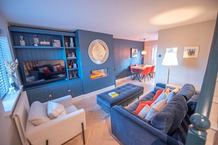 2 Bedroom Town House For Sale In Westwood, Carleton, BD23
