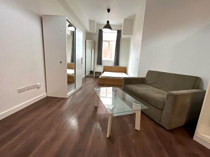 Studio To Rent In City Gate, St. Sepulchre Gate, DN1