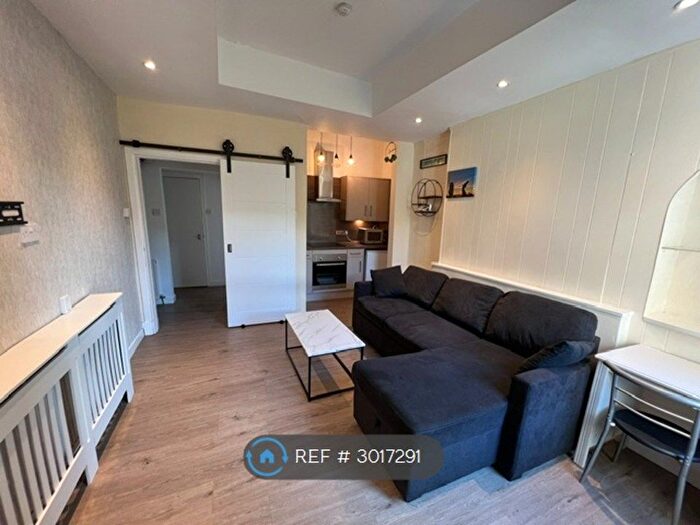 1 Bedroom Flat To Rent In Oswald St, Falkirk, FK1