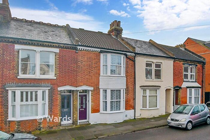 3 Bedroom Terraced House For Sale In Avenue Road, Herne Bay, Kent, CT6