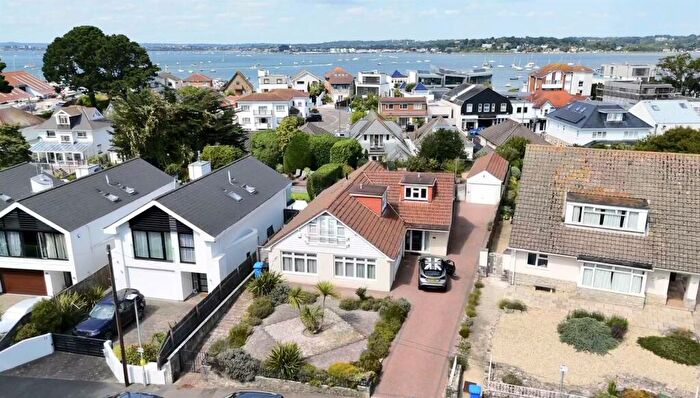 4 Bedroom House To Rent In Salter Road, Sandbanks, BH13