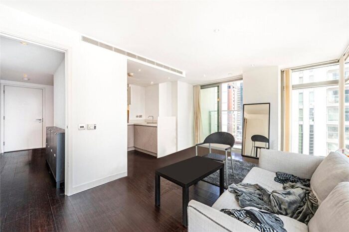 2 Bedroom Flat To Rent In Pan Peninsula Square, Canary Wharf, E14