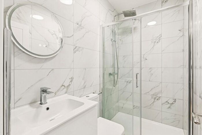 1 Bedroom Flat To Rent In Haydons Road, Wimbledon, SW19