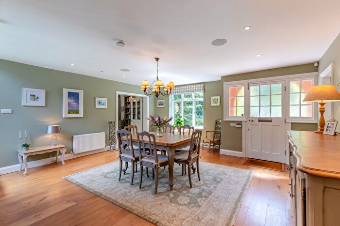 5 Bedroom Detached House For Sale In Chapel Row, Berkshire, RG7
