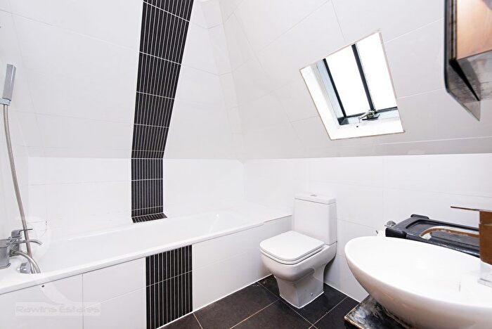 1 Bedroom Flat To Rent In Ossulton Way, London, N2