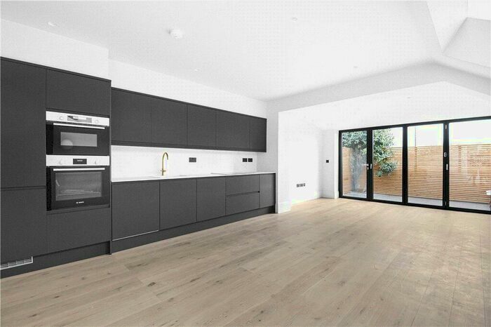 3 Bedroom Apartment To Rent In Mortimer Road, London, NW10