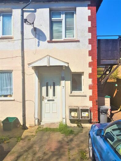 1 Bedroom Flat To Rent In Hounslow Road, Feltham, TW14