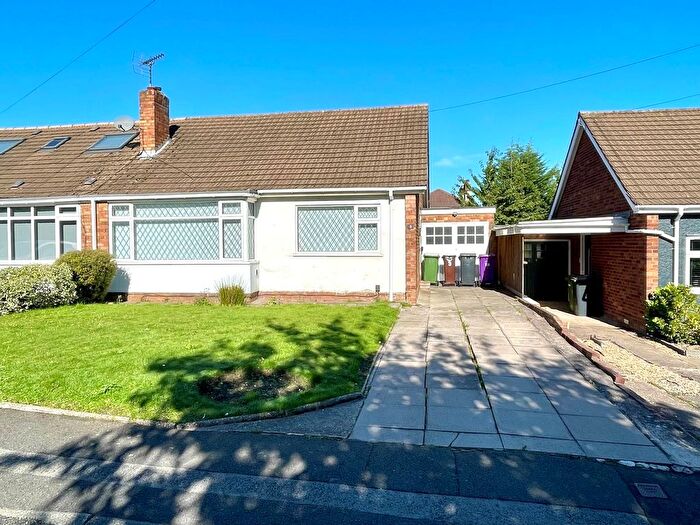2 Bedroom Semi-Detached House For Sale In Greensway, Wednesfield, Wolverhampton, WV11