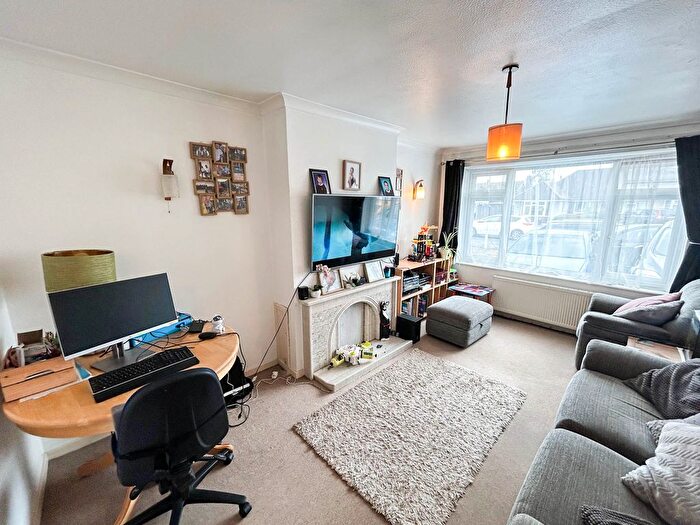 2 Bedroom Semi-Detached Bungalow For Sale In Cardinals Drive, Pagham, PO21