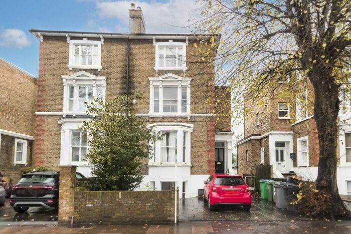 2 Bedroom Flat To Rent In Church Road, Richmond, TW9