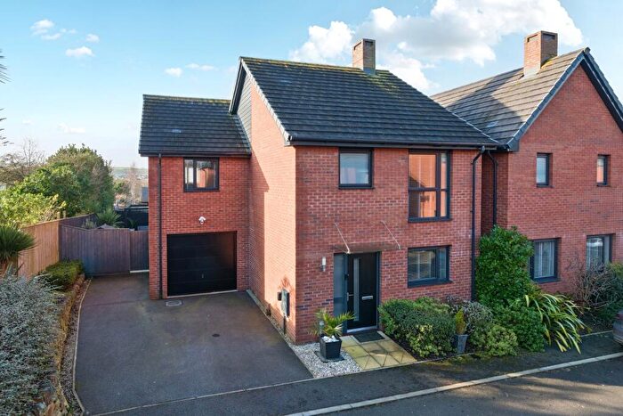 4 Bedroom Detached House For Sale In Oak Close, Bickington, Barnstaple, Devon, EX31