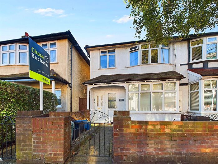 1 Bedroom Flat To Rent In Whitton Road, Twickenham, TW2