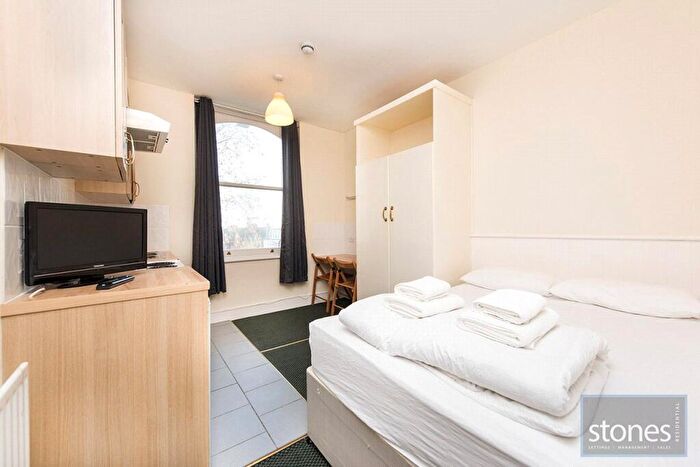 Apartment To Rent In Belsize Avenue, London, NW3