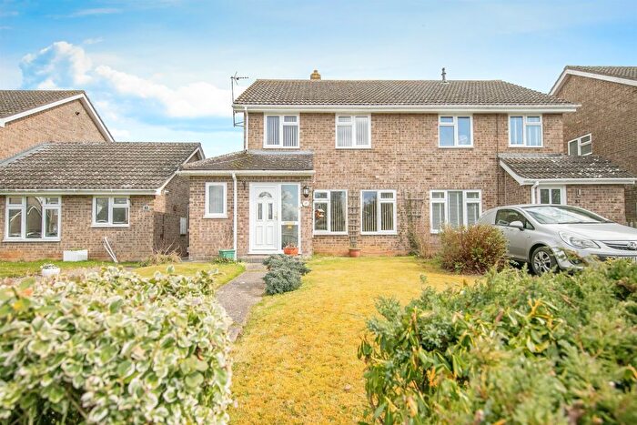 3 Bedroom Semi-Detached House For Sale In Lambert Drive, Acton, Sudbury, CO10