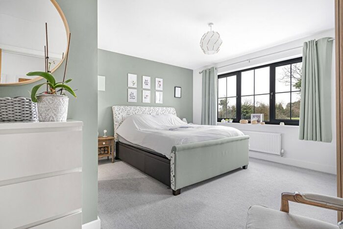 5 Bedroom Detached House For Sale In Maple Gardens, Milton, OX14