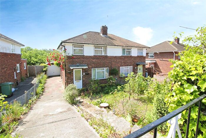 3 Bedroom Semi Detached House For Sale In Birdhill Avenue, Reading, RG2