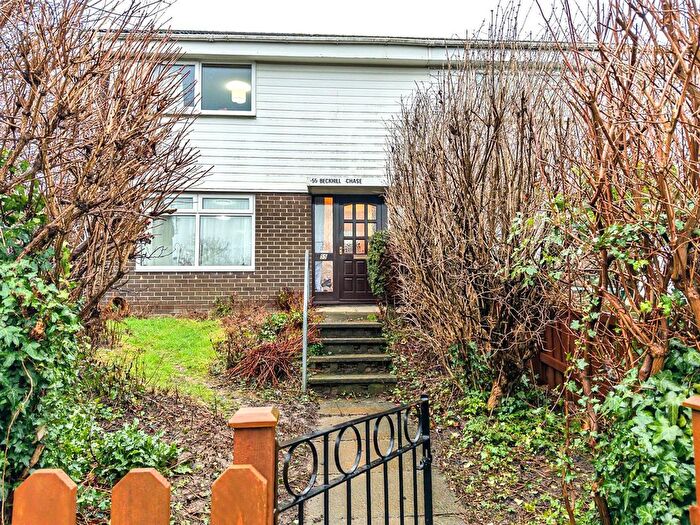 2 Bedroom End Terrace House For Sale In Beckhill Chase, Leeds, LS7