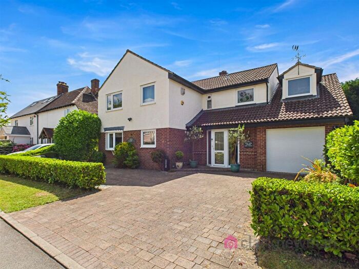 5 Bedroom Detached House For Sale In Park Avenue, Harlow, CM17