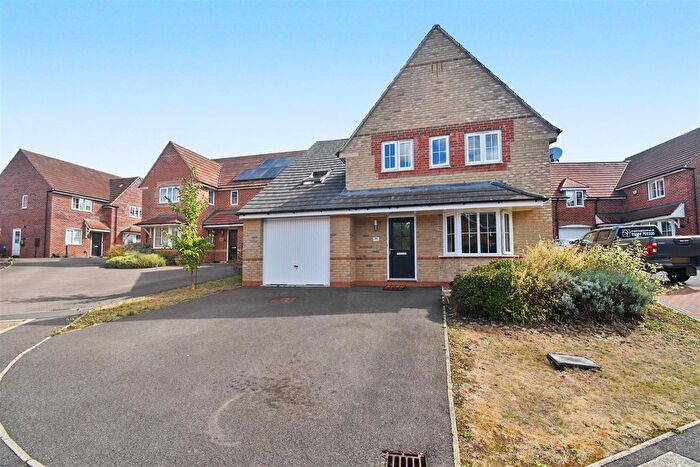 5 Bedroom Detached House For Sale In , Cartmel Drive, Corby, NN18