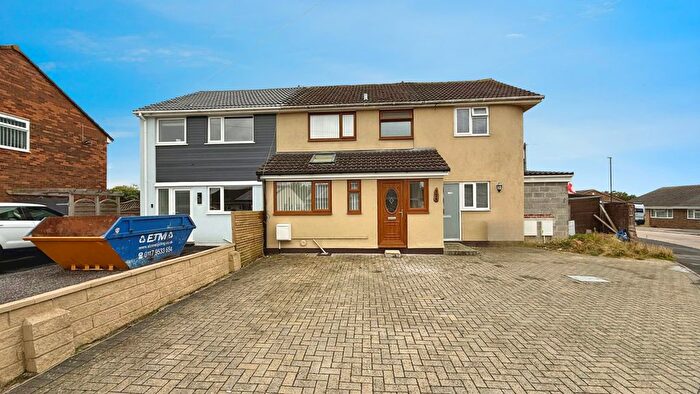 3 Bedroom Terraced House For Sale In Harrington Road, Stockwood, Bristol, BS14