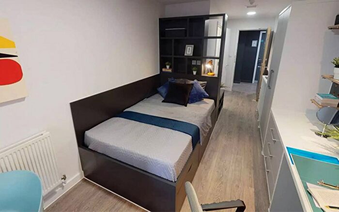 1 Bedroom Studio To Rent In Silicon Wy, London, N1