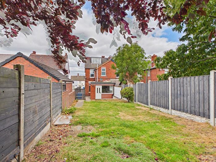 3 Bedroom Semi-detached House For Sale In Ringwood Road, Brimington, Chesterfield, S43