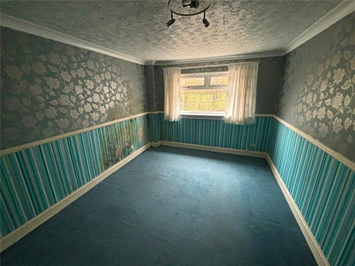 1 Bedroom Flat For Sale In Hirst Gardens, Shotts, North Lanarkshire, ML7