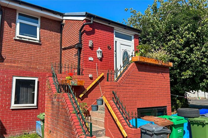 2 Bedroom Maisonette For Sale In Routledge Walk, Manchester, Greater Manchester, M9