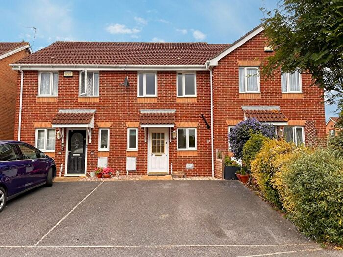 2 Bedroom House For Sale In French Close, Nailsea, North Somerset, BS48