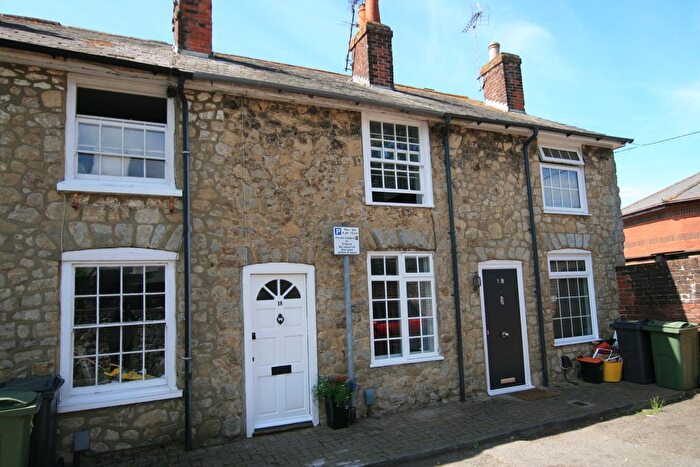 2 Bedroom Cottage To Rent In Barrow Hill Cottages, Ashford, TN23
