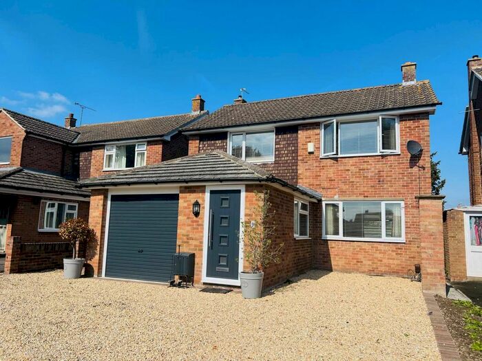 3 Bedroom Detached House To Rent In Icknield Close, Didcot, OX11