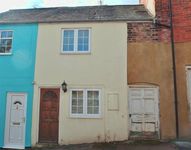2 Bedroom Terraced House To Rent In Severn Street, Newnham, GL14