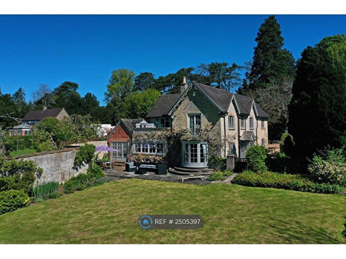 5 Bedroom Detached House To Rent In The Rookery, Chesterton, Bicester, OX26