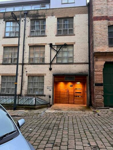 1 Bedroom Flat To Rent In Hick Street, Bradford, West Yorkshire, BD1