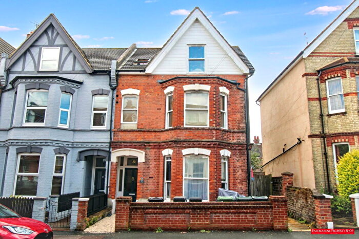 1 Bedroom Flat For Sale In Bedford Grove, Eastbourne, BN21