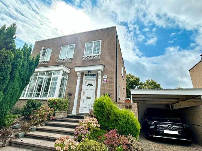 4 Bedroom Detached House To Rent In Kinnaird Close, Bromley, BR1